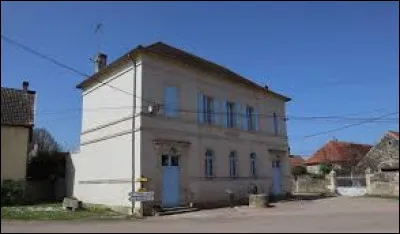 Je vous emmène maintenant en Côte-d'Or, à Corsaint. Nous serons en région ...