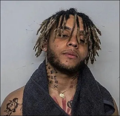 Comment se nomme le rappeur de l'image ci-dessus ?