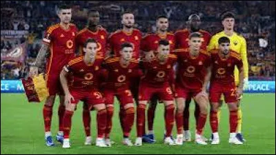 Quel est le nom de ce club romain ?