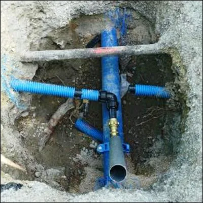 Quel préfet de la Seine, en poste de 1883 à 1896, a fait beaucoup pour lhygiène de Paris, entre autres en développant le tout-à-légout ?