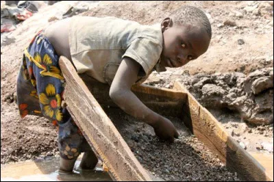 De quel pays d'Afrique, frontalier avec la Zambie, nous parle Bernard Lavilliers, qui est le titre de l'une de ces chansons ?