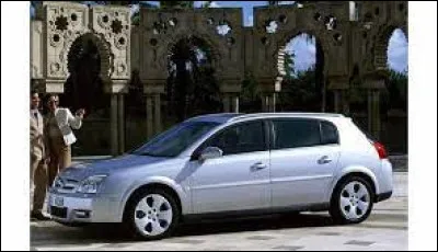 Quel est le nom de cette voiture ?