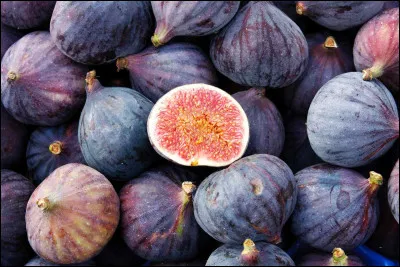 Fruit mauve ! Quels fruits sont repr&eacute;sent&eacute;s sur cette image ?