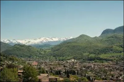 Quelle est cette petite région montagneuse historique correspondant à l'ouest du département de l'Ariège ?