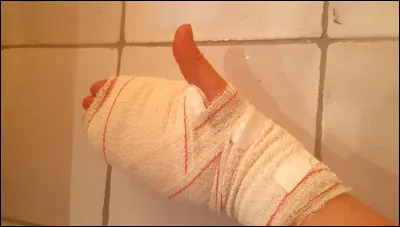 Si quelqu'un se blesse...