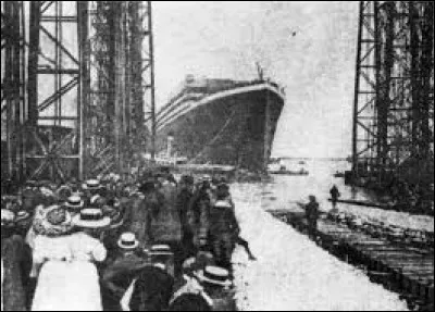 Quel jour le Titanic fut-il lancé ?