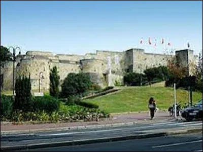 Quel duc de Normandie fit bâtir le château de Caen, en 1060 ?