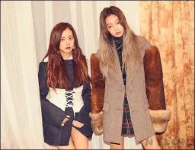 Préfères-tu les tenues décontractées ou plutôt simples et mignonnes ?