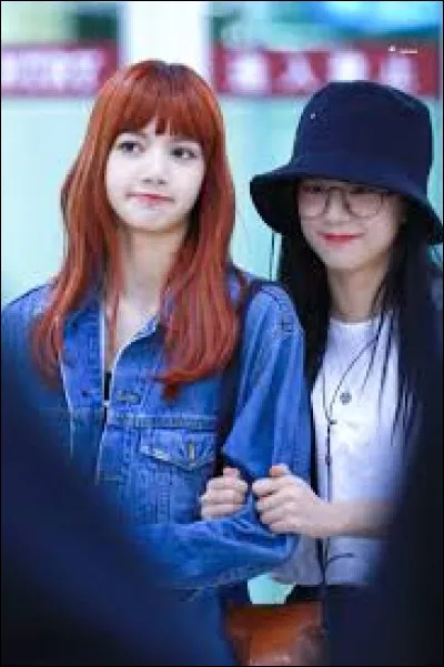 Préfères-tu les habits vintage ou les simples et mignons ?