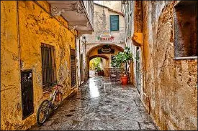 Comment dit-on "rue" en italien ?