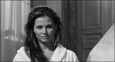 Comment s'appelle cette comédie dramatique avec Cardinale ?