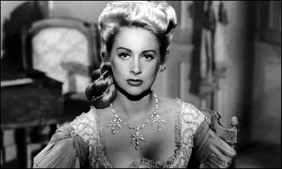 Qui est cette actrice qui joue le premier rôle dans le film ''Caroline chérie'', réalisé par Richard Pottier en 1951 ?