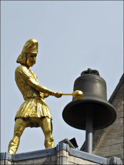 Quel est le nom de cet automate dont le rôle est d'indiquer les heures en frappant une cloche avec un marteau ?