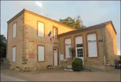 Petit village Ariégeois de 89 habitants, traversé par le Touyre, Régat se situe dans l'ex région ...