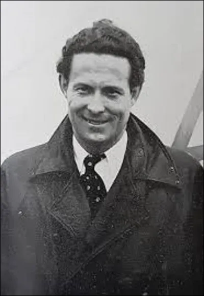 Né à Aubenton le 9 décembre 1901 et disparu dans l'océan Atlantique le 7 décembre 1936, Jean Mermoz est une figure légendaire de l'Aéropostale. Quel était son surnom ?