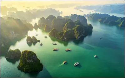 Où se trouve la baie d'Halong ?