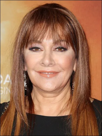 Et l'actrice du conseiller Troi ?