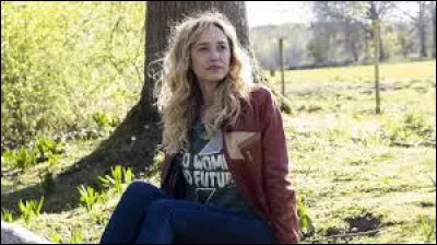 Quelle série de TF1 met en scène le quotidien d'une professeure de français ?