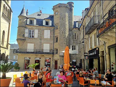 Combien le département compte-t-il d'habitants ?