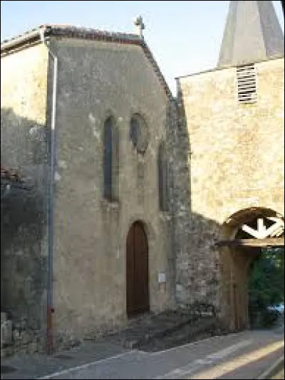 Je vous emmène maintenant à Castelnau-d'Anglès. Petit village de l'arrondissement de Mirande, traversé par la Guiroue et la Baradée, il se situe dans le département ...