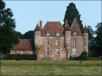 Quelle est cette petite région du centre du département, centrée sur la vallée de la Risle, délimitée par la Charentonne au nord et par l'Iton à l'est et dont la ville principale est Conches ?