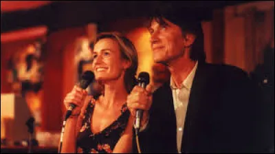 Quel est le titre de ce film sorti en 2001, qui réunit Sandrine Bonnaire et Jacques Dutronc ?