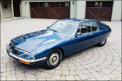 Dans les années 1975/1976 combien fallait-il de SMIC pour s'offrir la fabuleuse SM Citroën ?