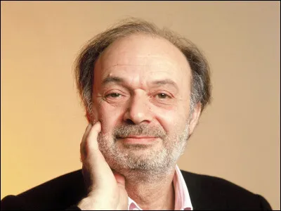 Qui est ce cinéaste, réalisateur du film ''Ensemble, c'est tout'', adapté du roman homonyme susnommé ?