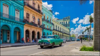 Sur quelle île trouve-t-on les villes de Guantánamo, Santa Clara et Camagüey ?