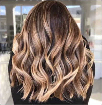 De quelle couleur sont tes cheveux ?