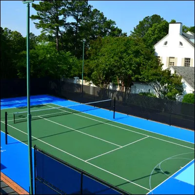 Qui est surnommé ''le Roi du terrain'' ?