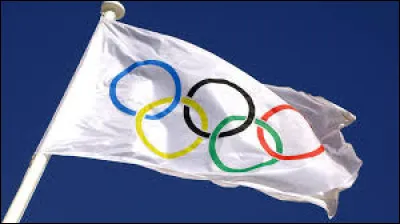 Que symbolisent les cercles figurant sur le drapeau olympique ?