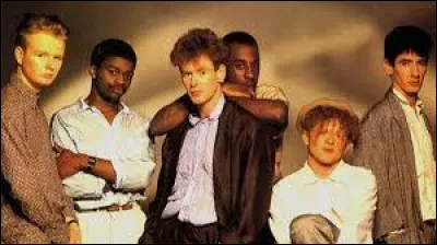 Simply Red est un groupe de pop britannique.