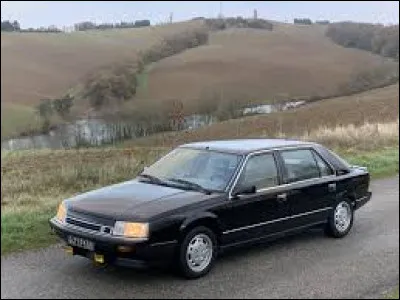 Quel est le nom de cette Renault ?