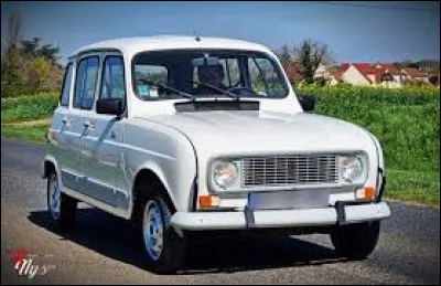 Je suis sûr que vous avez reconnu la Renault ...
