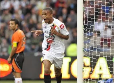 Pour quel montant a t transfr Loc Rmy de l'OGC Nice vers l'Olympique de Marseille ?