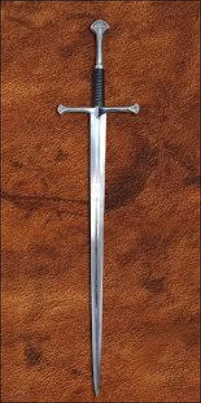 Trouves-tu cette épée, belle ?