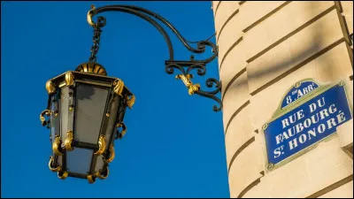 Dans quelle ville se situe la rue du Faubourg Saint-Honoré ?