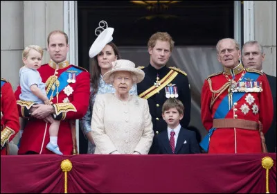 Comment dit-on ''hug and kiss'' ?