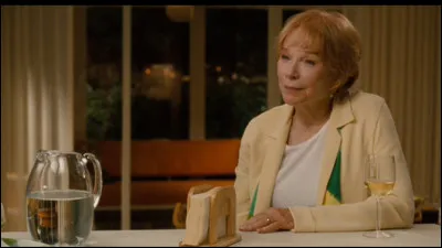 Cette comédie avec MacLaine est...