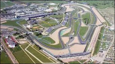 Le d&eacute;partement de la Ni&egrave;vre abrite un circuit automobile o&ugrave; le Grand Prix de France de Formule 1 s'est couru de 1991 &agrave; 2008 : c'est ...