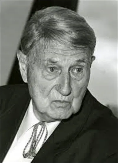 Né Claude Autant le 5 août 1901à Luzarches (Val-d'Oise), et mort à Antibes le 5 février 2000, Claude Autant Lara est un réalisateur qui a commencé sa carrière dans le muet en 1923. Dans ''La Traversée de Paris'', sorti en 1956, quel est le nom de l'épicier interprété par Louis de Funès ?