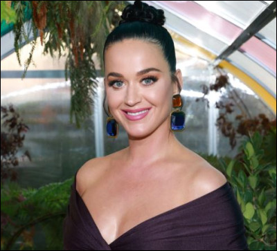 Quelle chanson Katy Perry chante-t-elle parmi celles-ci ?