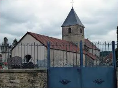 Nous terminons notre balade au pied de l'église Notre-Dame-de-la-Nativité, à Voisines. Village de l'aire d'attraction Langroise, il se situe dans le département ...