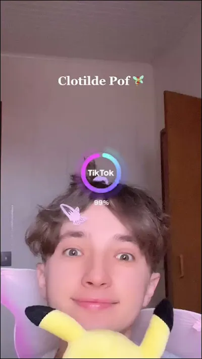Après avoir aimé les Winx, quelle a été la passion de la petite sur de notre très cher gentleman ?