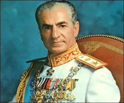 Mohammad Reza Pahlavvi était mon premier.
Mon deuxième est dans l'alphabet grecque.
De mon troisième, Londres en a un célèbre.
Mon tout est à la préfecure...