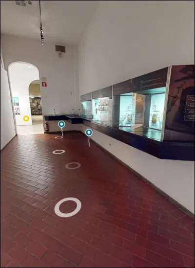 Terminons cette visite dans la "Loggia", un espace consacré aux...