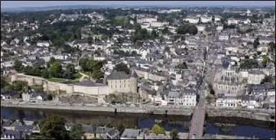 Quelle est cette ville de 12 000 habitants, la 3e du département ?