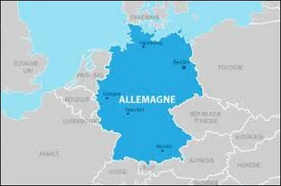 Quelle est la couleur de la première bande (en partant du haut bien sûr) du drapeau allemand ?