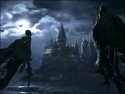 Dans ''Harry Potter et le Prisonnier d'Azkaban'', Lupin donne un morceau de chocolat à Harry pour se remettre de l'attaque du Détraqueur.